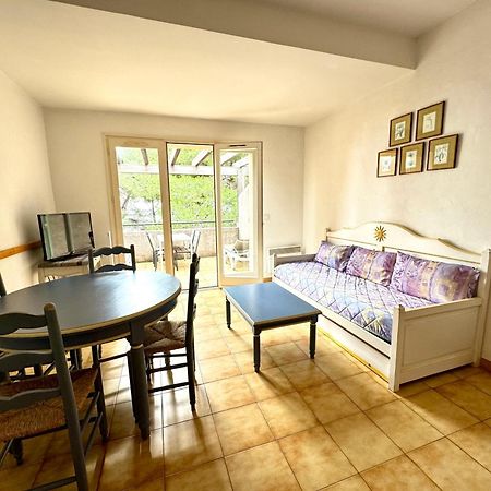 Parc Et Residence Le Provencal Йер Экстерьер фото